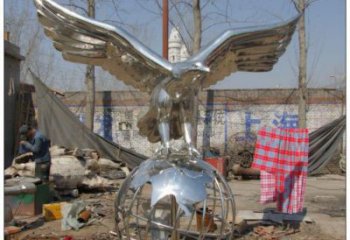 鷹踏球雕塑廠家 不銹鋼鷹踏球雕塑生產制作