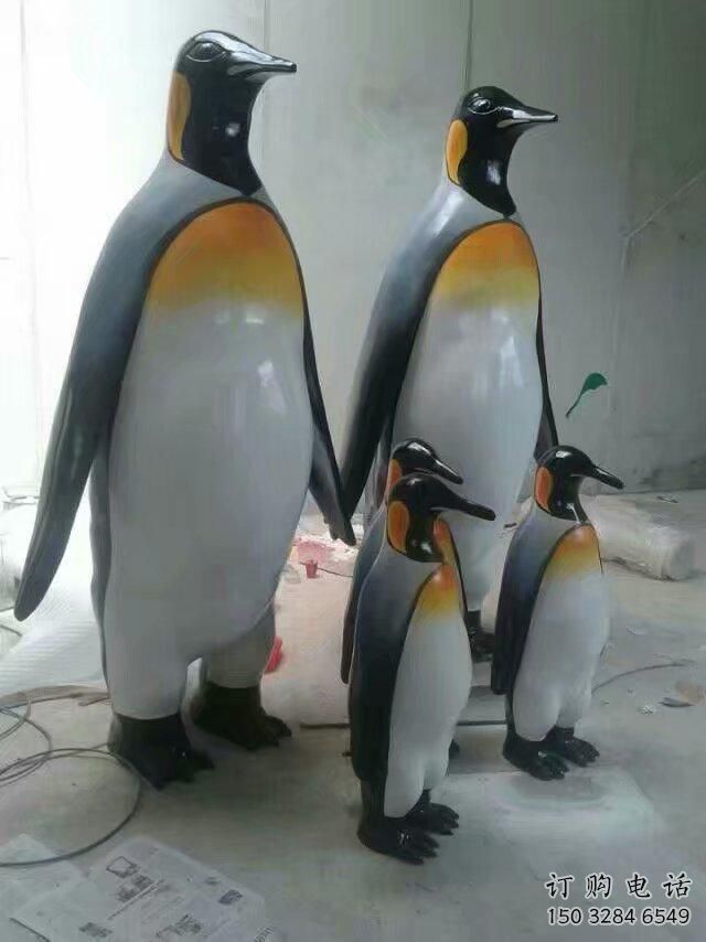 仿真企鵝雕塑廠家 立式動物小品 不銹鋼仿真企鵝雕塑