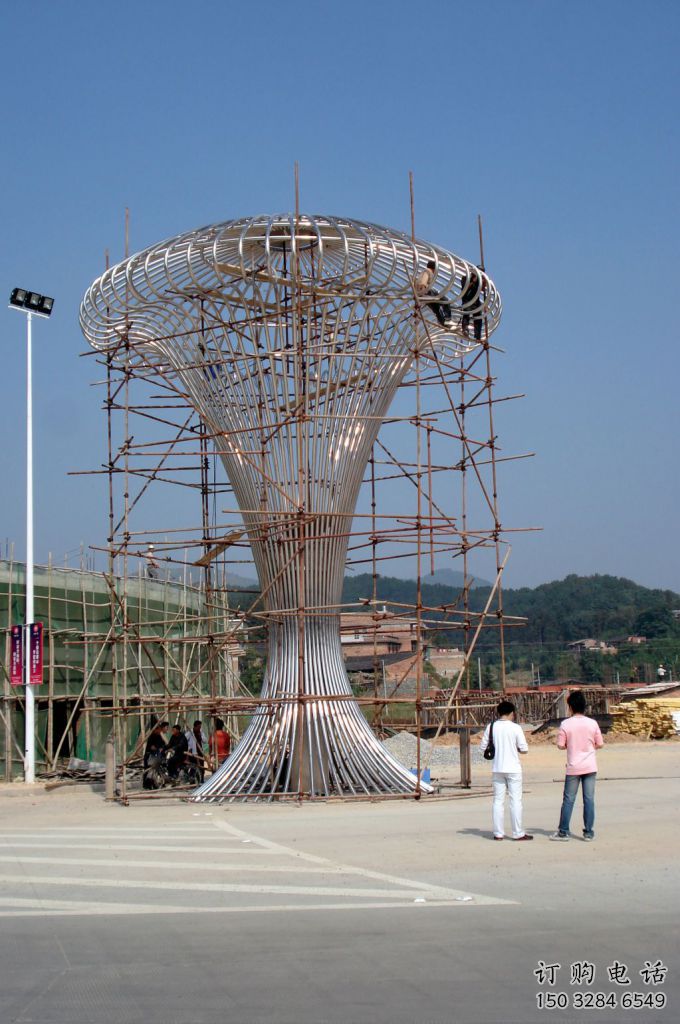 圓管樹(shù)雕塑廠家  園林不銹鋼圓管樹(shù)雕塑