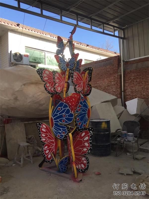 烤漆蝴蝶雕塑 彩繪噴漆擺件 戶外別墅區(qū)蝴蝶雕塑廠家