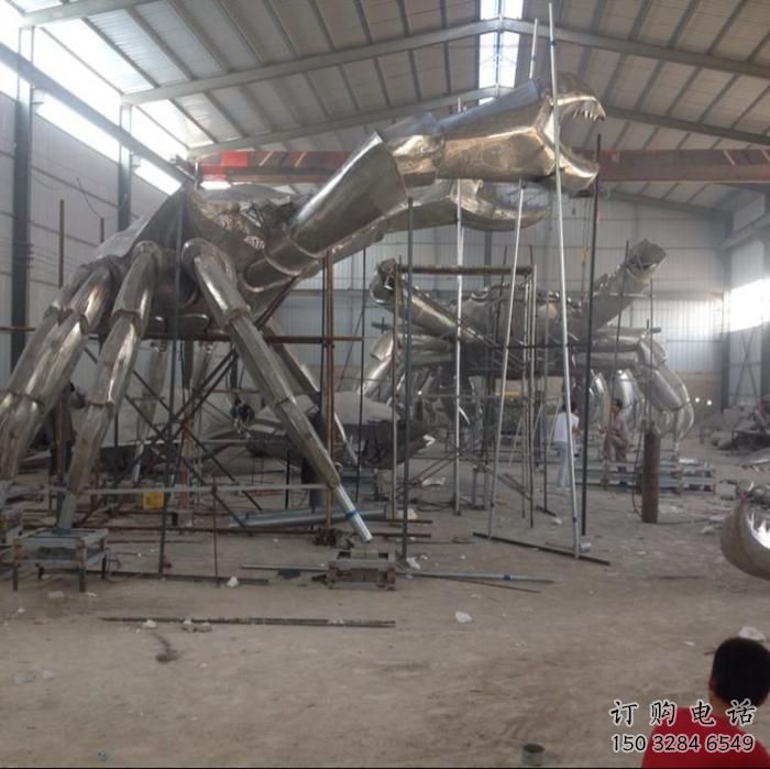 村口螃蟹雕塑廠家 中式啞光擺件 街頭大型螃蟹雕塑