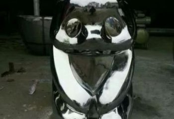 別墅熊貓雕塑廠家 卡通鏡面小品 農村仿真熊貓雕塑