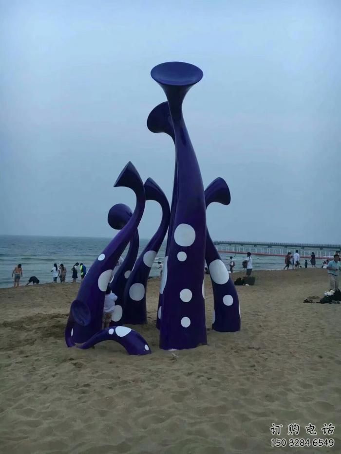 草地水母雕塑廠家 海洋異形小品 大型彩繪水母雕塑