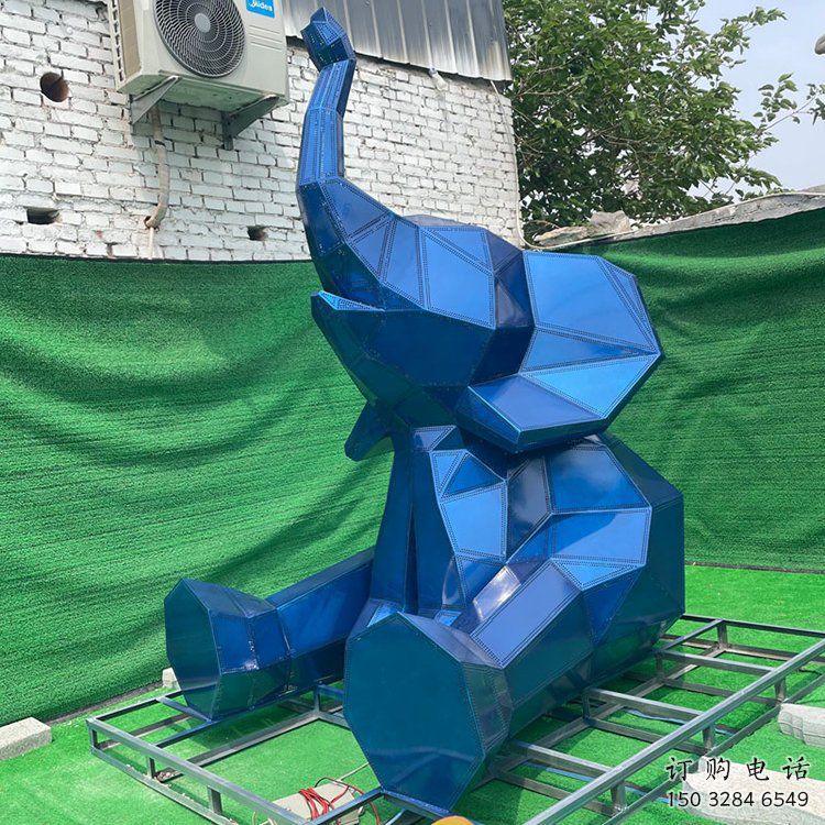 噴漆大象雕塑廠家 卡通廣場小品 草地切面大象雕塑