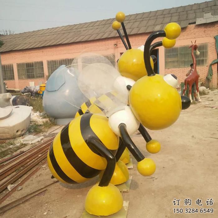 噴漆蜜蜂雕塑廠家 卡通廣場(chǎng)小品 戶(hù)外草地蜜蜂雕塑