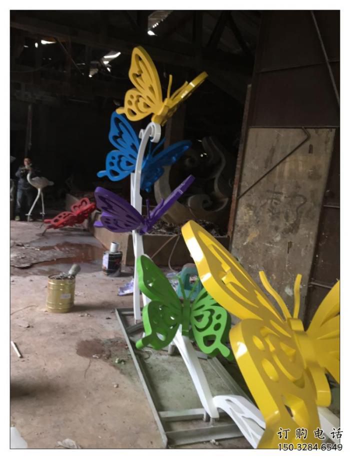 鏤空彩蝶雕塑廠家 大型廣場擺件 步行街異形彩蝶雕塑