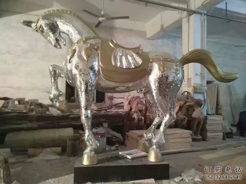 鏡面馬雕塑廠家 現代創意擺件 游樂場異形馬雕塑