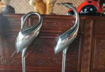 賓館丹頂鶴雕塑廠家 歐式仿真小品 戶外鏡面丹頂鶴雕塑