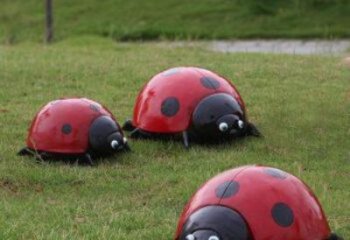 異形甲殼蟲雕塑廠家 戶外異形擺件 酒店拉絲甲殼蟲雕塑