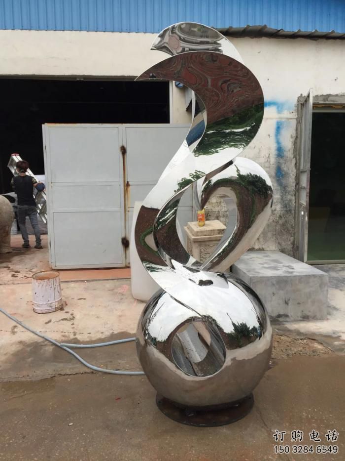 公園小鳥雕塑廠家 中式鏡面小品 風景區抽象小鳥雕塑