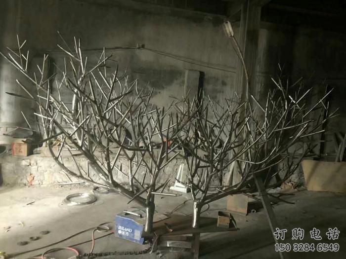 鋼管鹿角雕塑廠家 創意現代擺件 公園噴漆鹿角雕塑