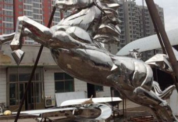 別墅去奔馬雕塑廠家 創(chuàng)意抽象小品 戶外大型奔馬雕塑