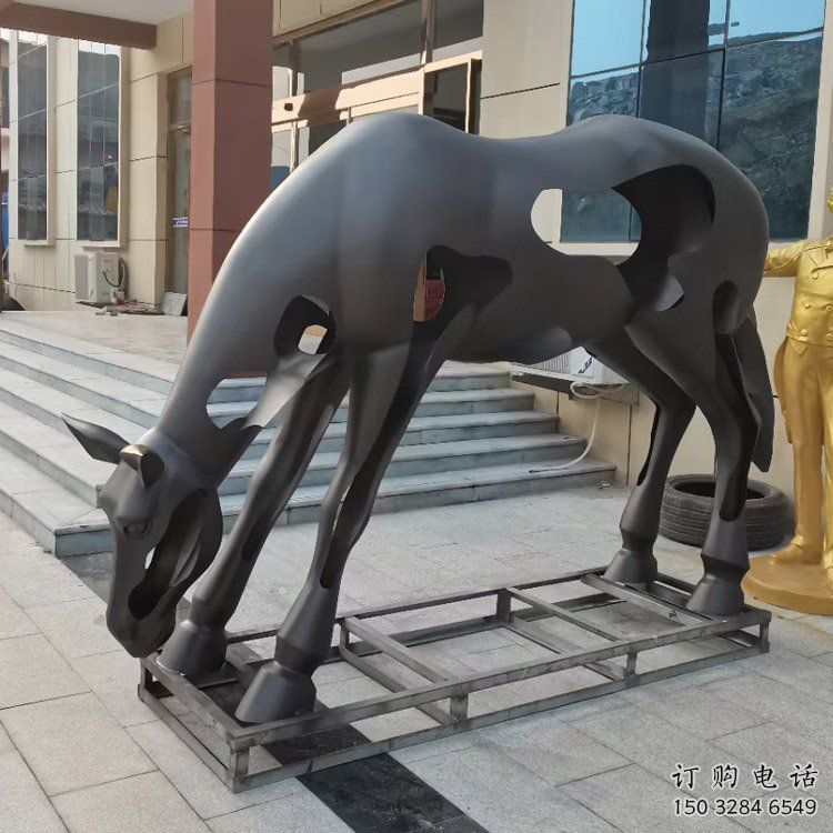 園林跑馬雕塑廠家 大型現代擺件 街道仿古跑馬雕塑