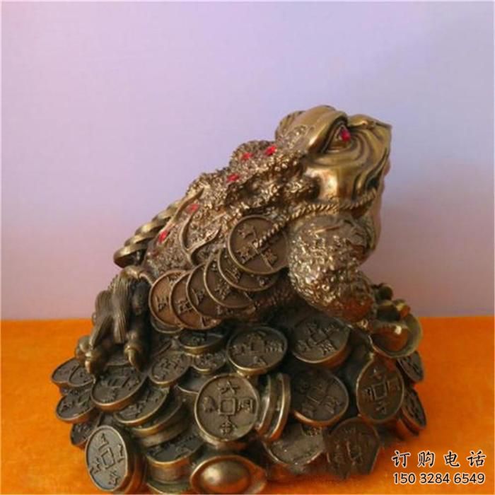 噴漆金蟾雕塑廠家 現(xiàn)代廣場小品 大型酒店金蟾雕塑