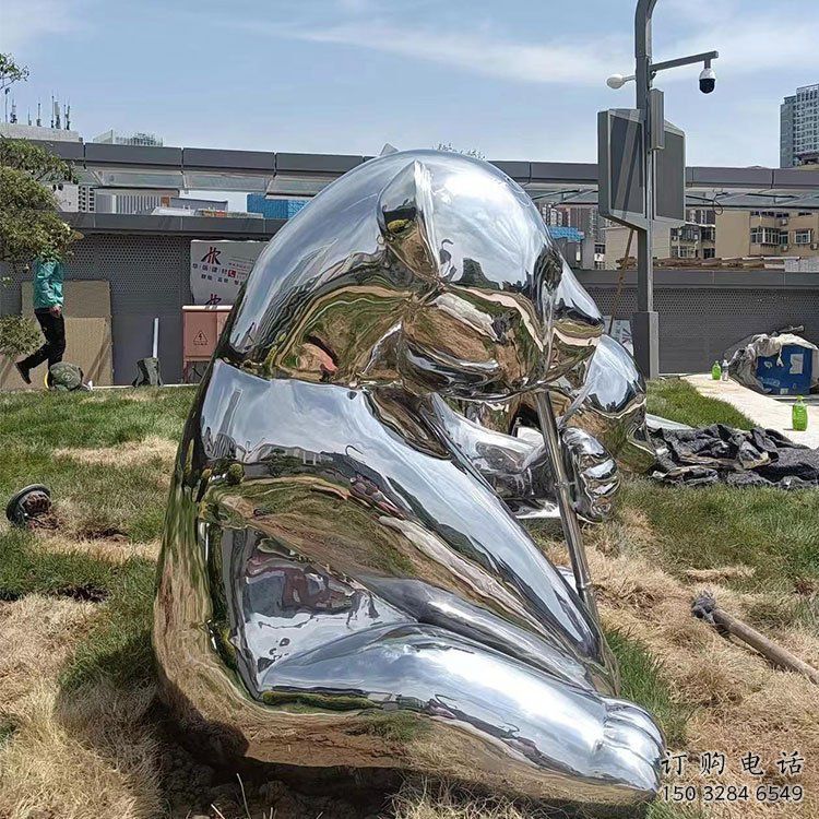 仿真大熊貓雕塑廠家 大型鏡面擺件 公園現代大熊貓雕塑