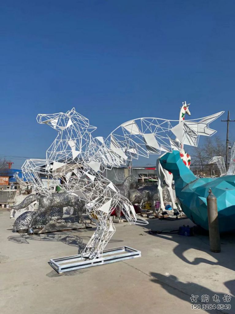 游樂場花片馬雕塑廠家 戶外創(chuàng)意擺件 大型鏤空花片馬雕塑