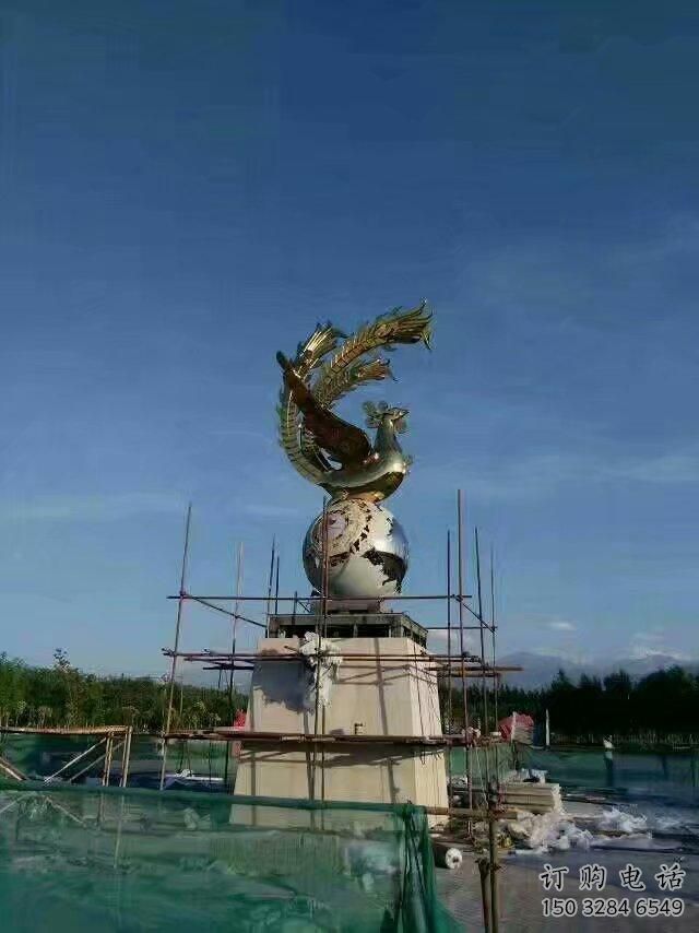 步行街鳳鳥雕塑廠家 創(chuàng)意現(xiàn)代擺件 戶外鏡面鳳鳥雕塑