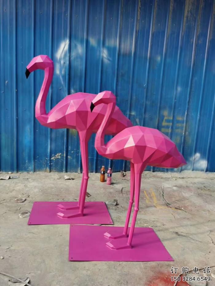 噴漆火烈鳥雕塑廠家 卡通廣場小品 草地切面火烈鳥雕塑