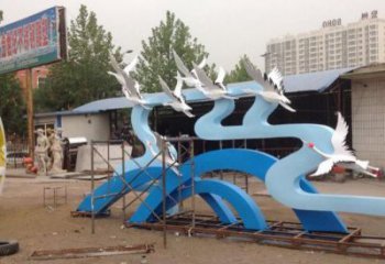 別墅海鷗雕塑廠家 公園噴漆小品 戶外鏤空海鷗雕塑