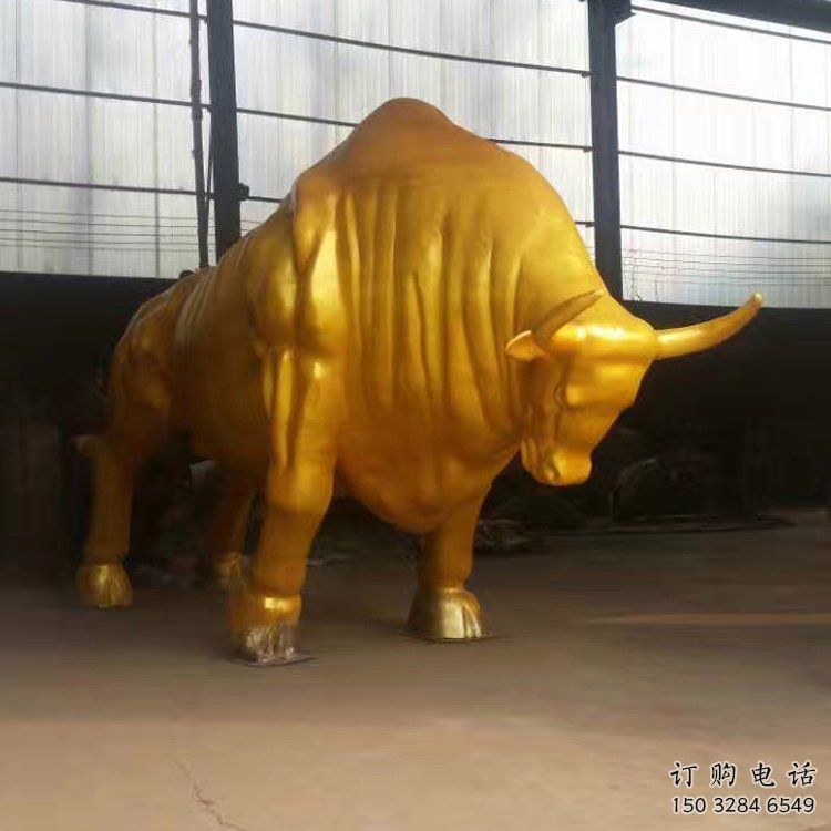 別墅金牛雕塑廠家 戶外噴漆小品 創(chuàng)意金牛雕塑