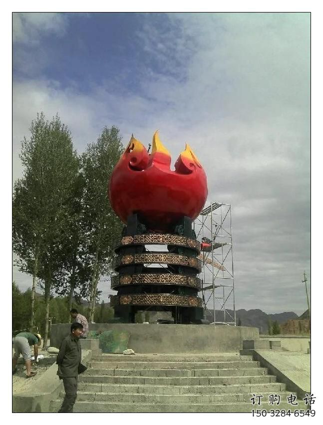 創意火炬雕塑廠家 現代烤漆擺件 體育場不銹鋼火炬雕塑