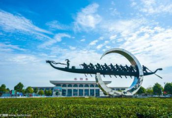 仿古劃船雕塑廠家 草地小品 房地產戶外劃船雕塑生產