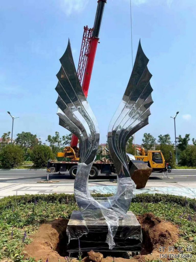 大型商場(chǎng)鳳尾雕塑廠家 鏡面擺件 酒店不銹鋼鳳尾雕塑生產(chǎn)