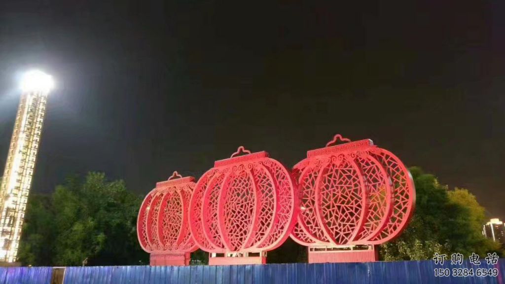 烤漆燈籠雕塑廠家 鏤空小品 現代不銹鋼燈籠雕塑生產