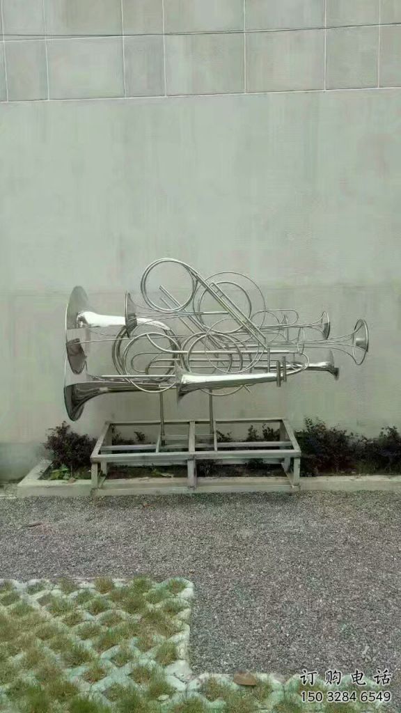 鏡面喇叭雕塑廠家 烤漆大型擺件 戶外不銹鋼喇叭雕塑生產(chǎn)