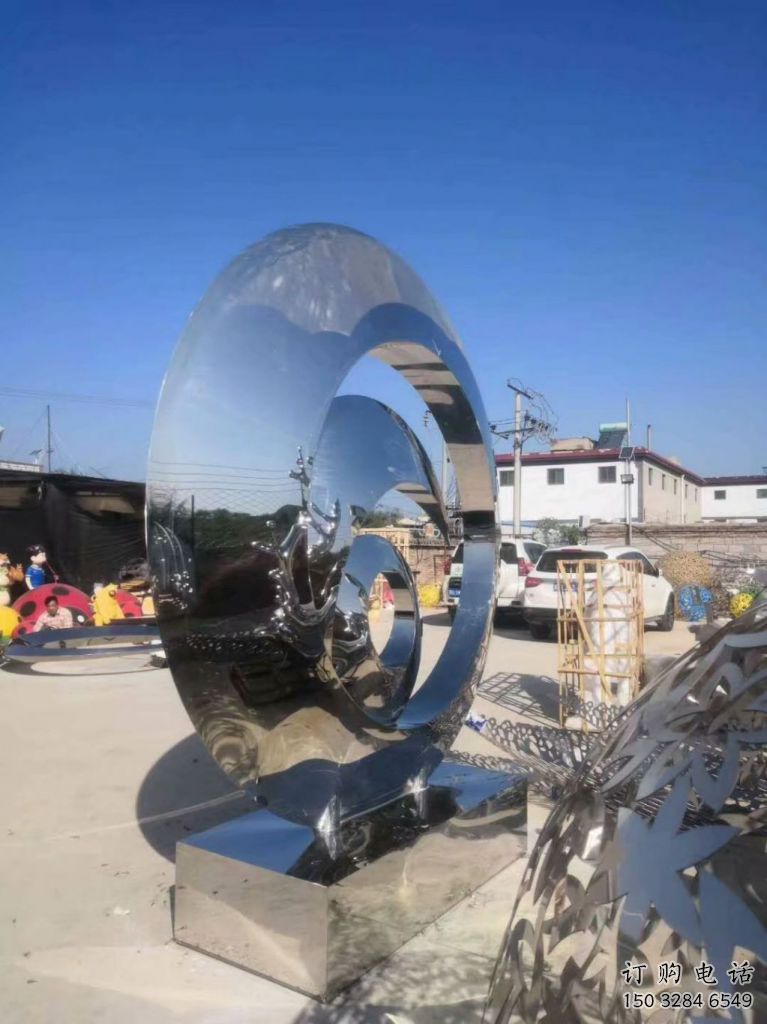創(chuàng)意圓鏡雕塑廠家 現(xiàn)代創(chuàng)意小品 公園不銹鋼圓鏡雕塑生產(chǎn)