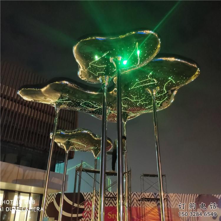 創(chuàng)意云朵雕塑廠家 鏡面小品 公園不銹鋼云朵雕塑定做