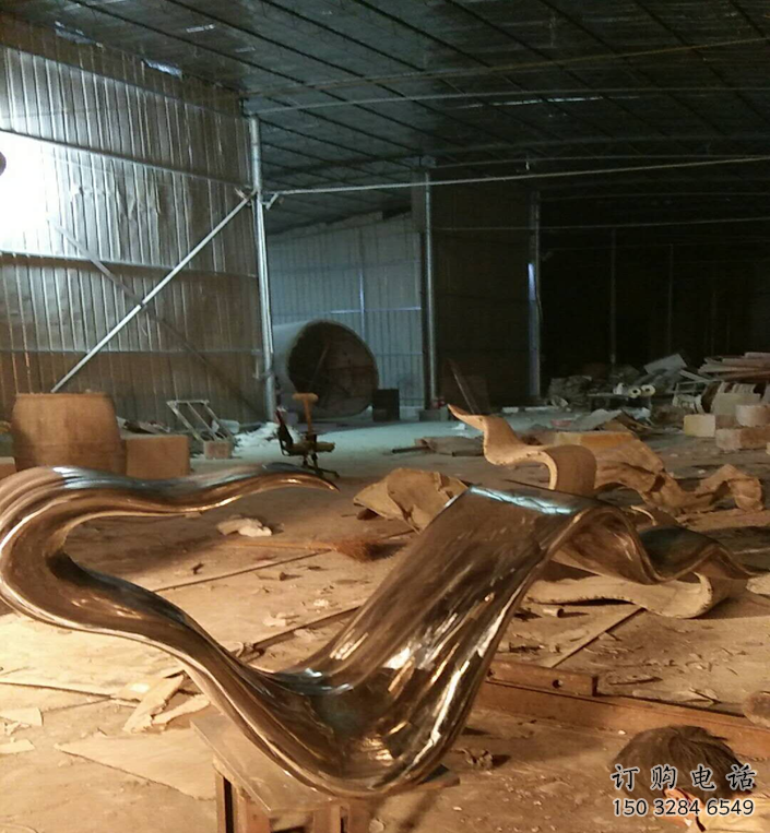 公園飄帶雕塑廠家 鏡面創意小品 戶外不銹鋼飄帶雕塑生產