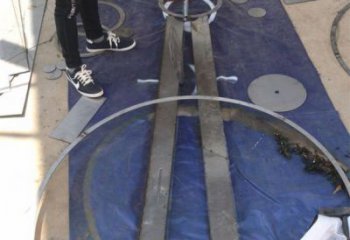 烤漆圓規雕塑廠家 體育小品 戶外不銹鋼圓規雕塑定做