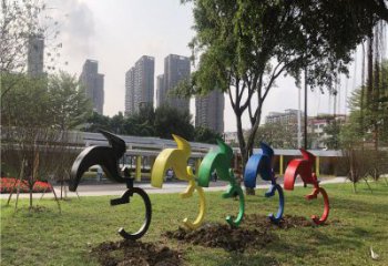 拉絲賽車雕塑廠家 鏤空創(chuàng)意擺件 別墅區(qū)不銹鋼賽車雕塑廠