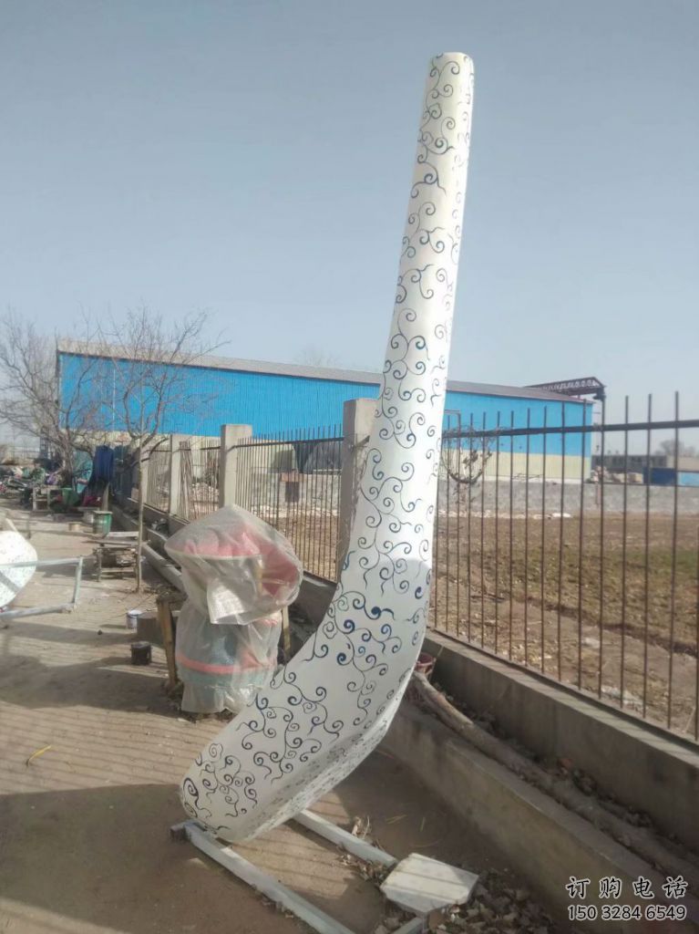 仿古勺子雕塑廠(chǎng)家 現(xiàn)代小品 房地產(chǎn)不銹鋼勺子雕塑廠(chǎng)