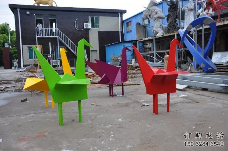 房地產(chǎn)千紙鶴雕塑廠家 剪影擺件 鍛造不銹鋼千紙鶴雕塑工廠