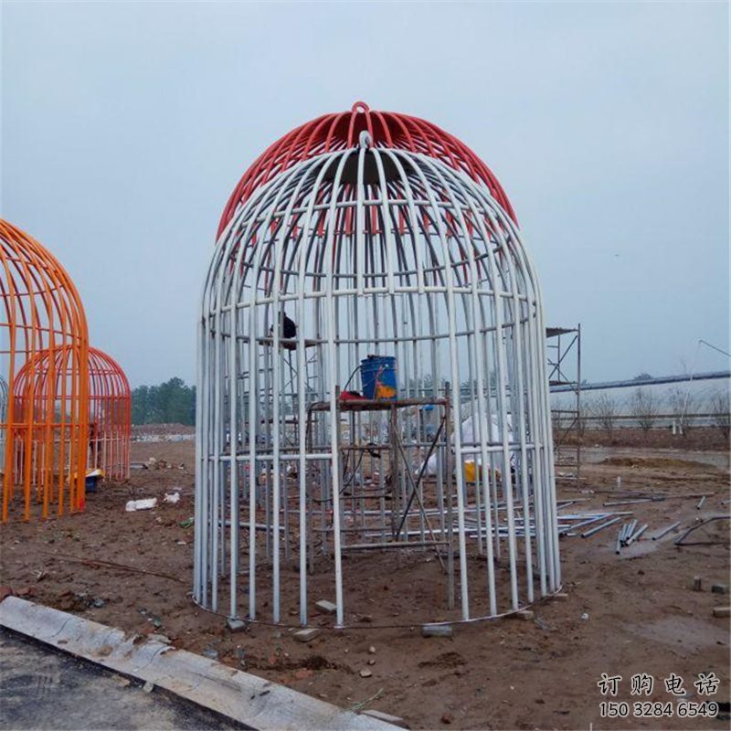 彩繪鳥(niǎo)籠雕塑廠家 鋼管擺件 街頭不銹鋼鳥(niǎo)籠雕塑廠