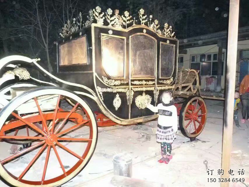 異形馬車雕塑廠家 現代小品 大型不銹鋼馬車雕塑廠