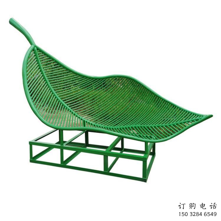 幾何坐椅雕塑廠家 幼兒園小品 異形不銹鋼坐椅雕塑廠