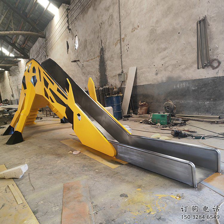 大型滑梯雕塑廠家 抽象卡通小品 公園不銹鋼滑梯雕塑生產