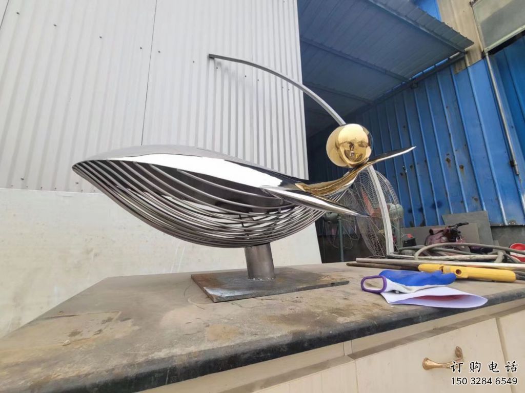 中式頂球雕塑廠家 現(xiàn)代創(chuàng)意小品 游樂場不銹鋼頂球雕塑廠