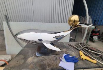 異形頂球雕塑廠家 現(xiàn)代公園小品 鏡面不銹鋼頂球雕塑廠