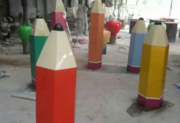 彩繪鉛筆雕塑廠家 抽象創(chuàng)意擺件 街頭不銹鋼鉛筆雕塑加工廠