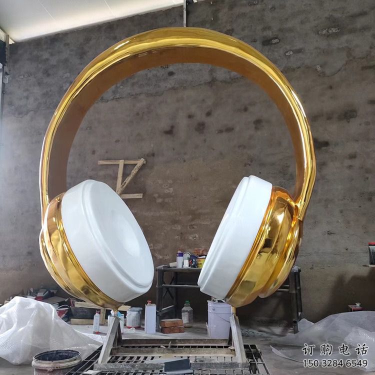 鍍金耳機雕塑廠家 鑄造音樂擺件 現代不銹鋼耳機雕塑廠