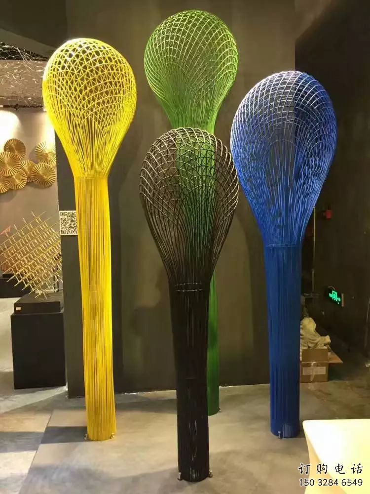 鏤空話筒雕塑廠家 烤漆園林小品 幾何不銹鋼話筒雕塑廠