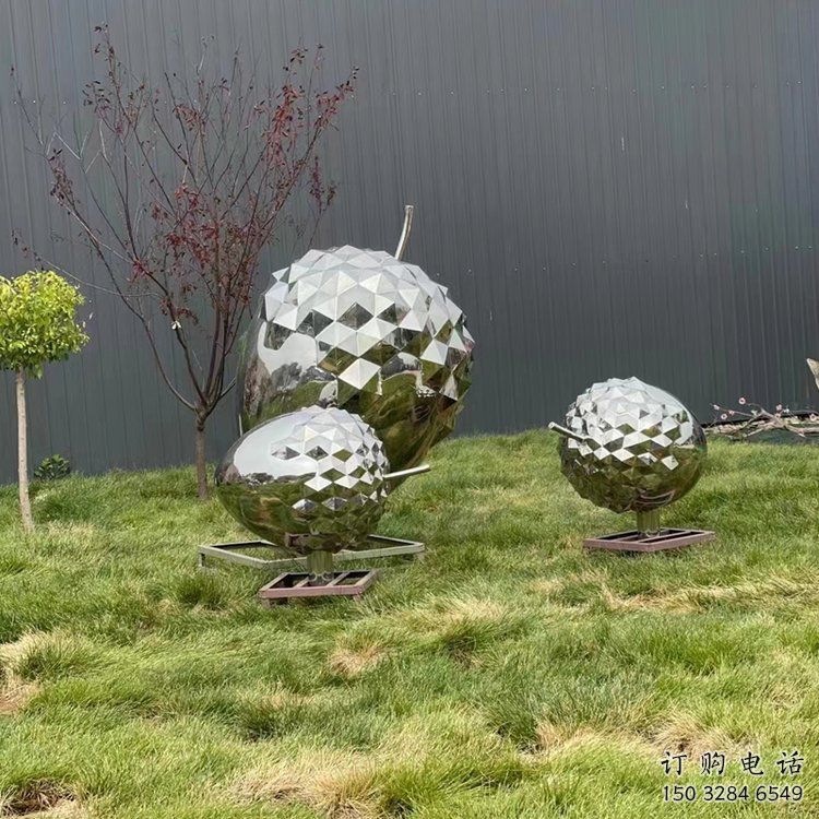 廣場松塔雕塑廠家 公園鏡面小品 抽象不銹鋼松塔雕塑廠