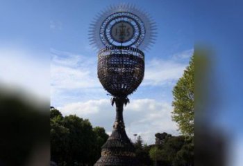 廣場(chǎng)獎(jiǎng)杯雕塑廠家 現(xiàn)代創(chuàng)意小品 戶外不銹鋼獎(jiǎng)杯雕塑工廠