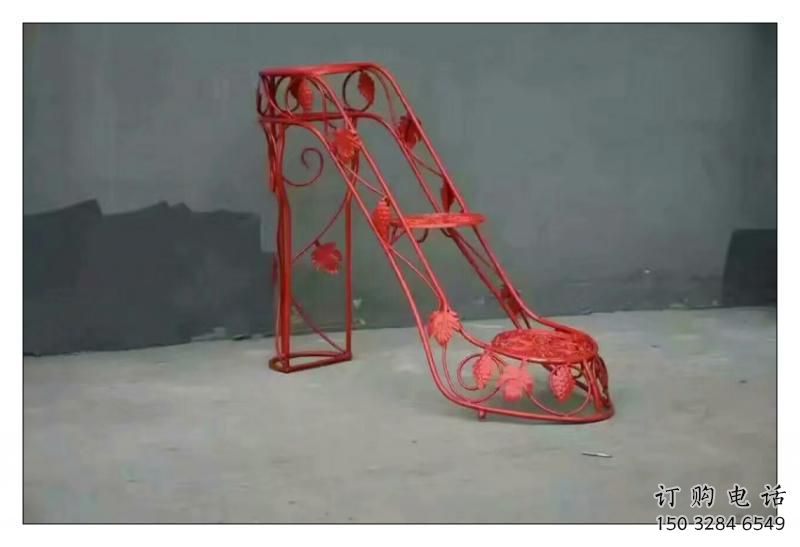 鏤空高跟鞋雕塑廠家 烤漆園林小品 幾何高跟鞋雕塑價格