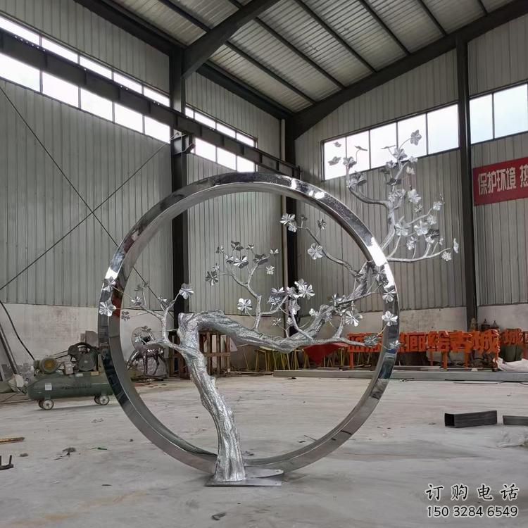 鍛造梅花雕塑廠家 廣場(chǎng)小品 戶(hù)外不銹鋼梅花雕塑制作