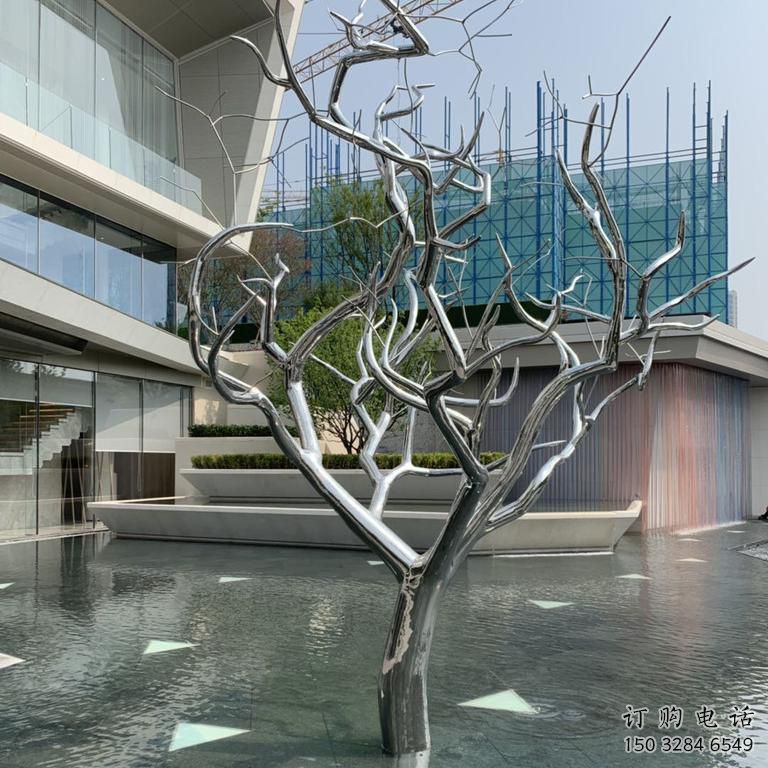現代樹干雕塑廠家 大型別墅區擺件 鏡面不銹鋼樹干雕塑廠